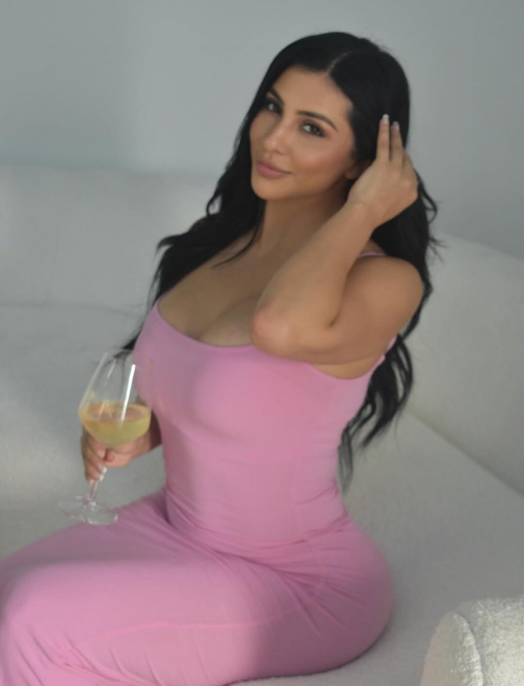 开云登录入口地址-球哥前女友：与朗佐分手后从未约会任何人 专注于给女儿树立榜样