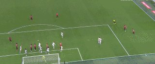 1727478063752086251.gif 【意甲】5分钟连入3球登顶,AC米兰3比0莱切
