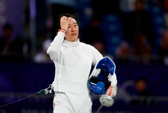 开云体育app-女子重剑首轮孙一文加时告负，首轮出局无缘卫冕