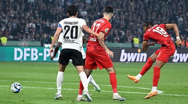 1685885886790083470.jpg 开云登录入口地址-卫冕德国杯是迈向豪门的标志or分崩离析的开始?