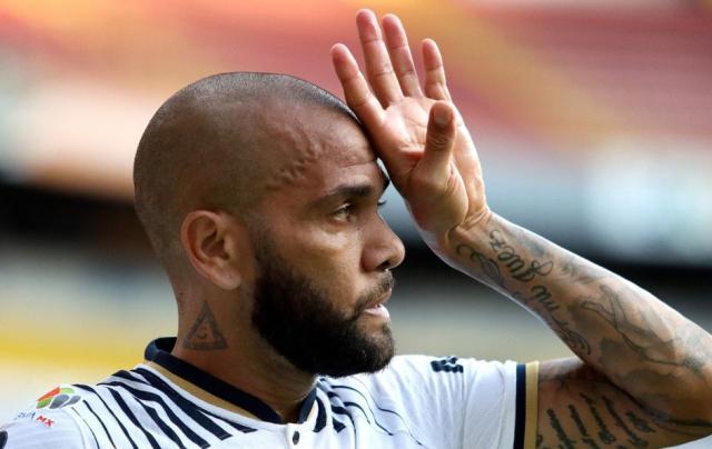 1674365793013003257.jpg 开云体育app-性侵指控者拒绝经济赔偿 阿尔维斯得把牢底坐穿?