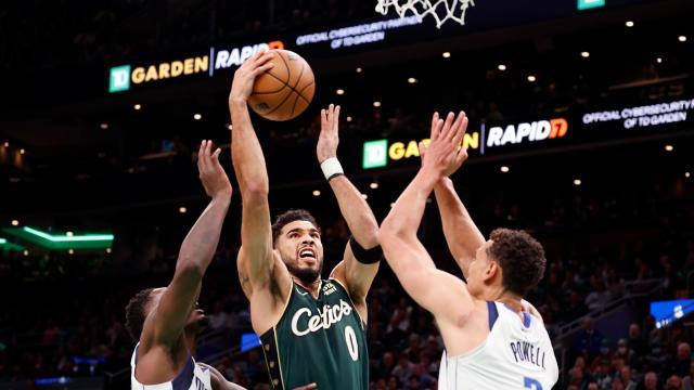 1669300517228073270.jpg 开云登录入口地址-东契奇单挑绿军双探花落败,称对手是最强双人组