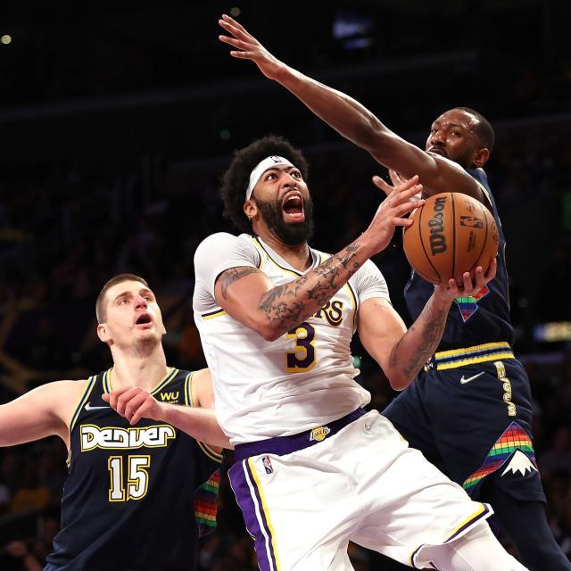 开云登录入口地址-NBA20大球星分级2B：一二阵后卫上榜 浓眉急需反弹