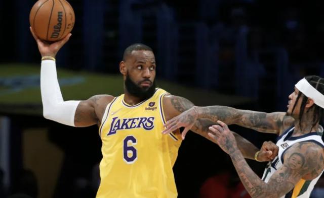 开云体育官网-湖人三连败继续下沉 詹姆斯何时可以复出拯救球队