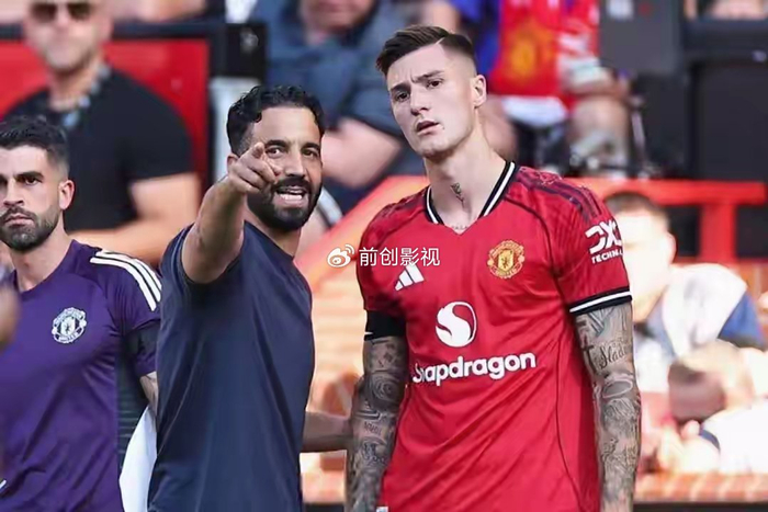 开云体育官网-卡里克妙手回春！曼联妖星替补三连杀，红魔DNA正在苏醒|斯洛文尼亚足球队|托马斯-卡里克|索尔斯克亚|谢什科|埃弗顿_新浪体育_新浪新闻