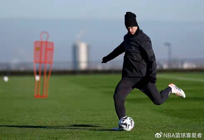 开云在线开户-从欧冠霸主到法甲“保级队”？大巴黎这赛季咋了？|巴黎圣日耳曼|摩纳哥|舒梅切尔|恩里克|球队_新浪体育_新浪新闻