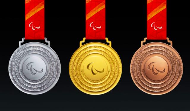 1635252322449084973.png 开云登录入口地址-北京冬奥会和冬残奥会奖牌发布 五环“同心”显底蕴