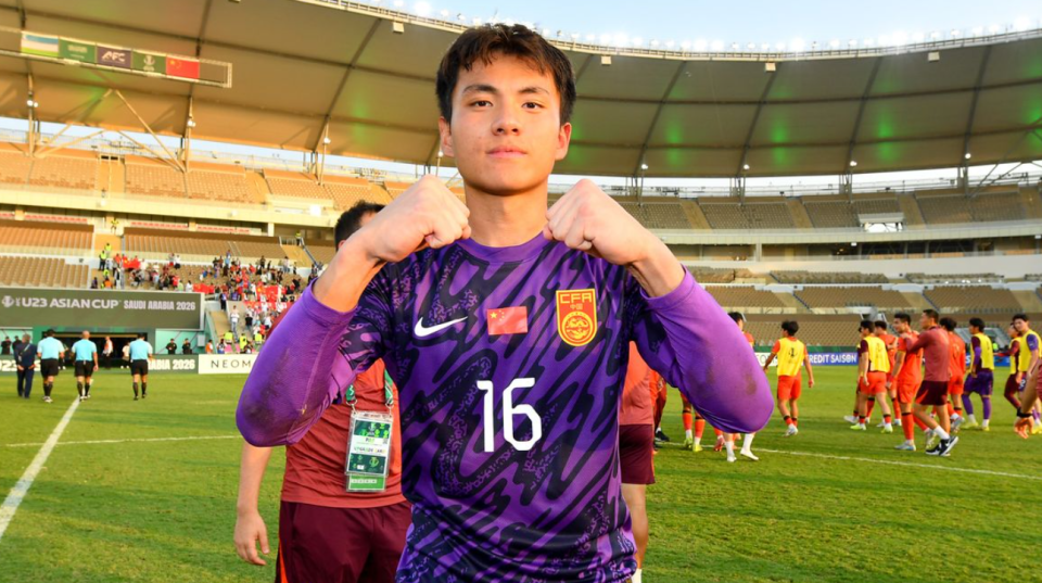 开云在线开户-李昊：看到球迷接机很激动！没什么虽败犹荣，决赛输了就是输了