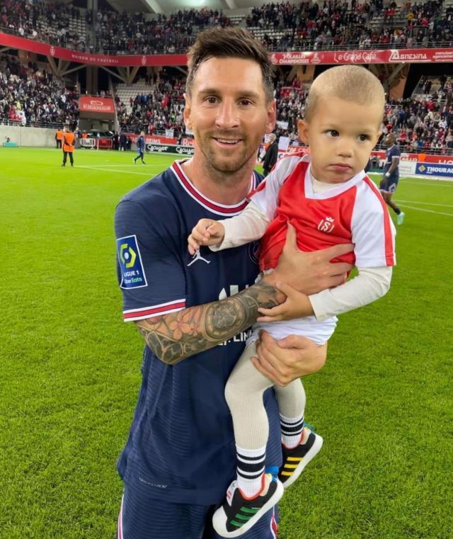 梅西首秀初尝法甲凶悍防守，多数据挂零但仍有惊喜