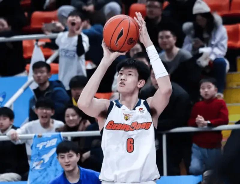 开云体育app-上海淘汰广东！弗格+三内齐爆，马典成惊喜，广东双外空砍63分！