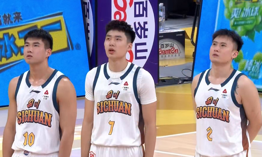 开云在线开户-CBA疯狂一夜：广东遭上海双杀，前总冠军23连败，最新积分榜如下