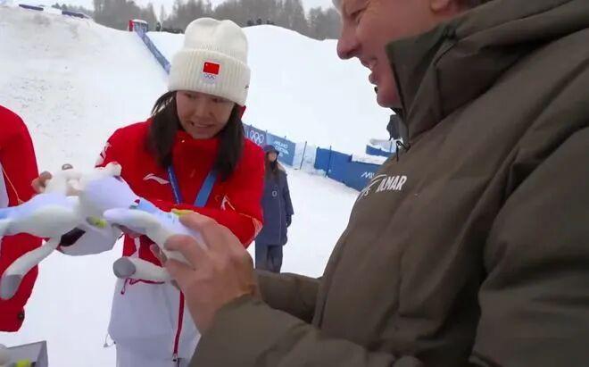 开云体育app-从烧烤摊到奥运之巅，这位“浪姐”杀疯了