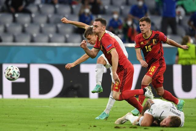 开云体育app-【人物】欧洲杯蓝黑德比，神奇小子巴雷拉笑到了最后