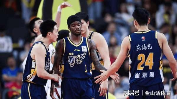 开云体育app-唉！3首发运动战0分，6替补23中4，谁打的好换谁，粤迷直呼看不懂