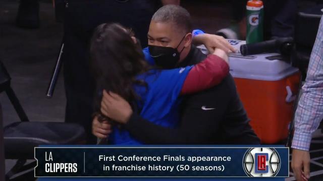 1624088424986054085.jpg 开云在线开户-灌鸡汤、调阵容!卢指导重塑快艇 谁还说他不懂球?