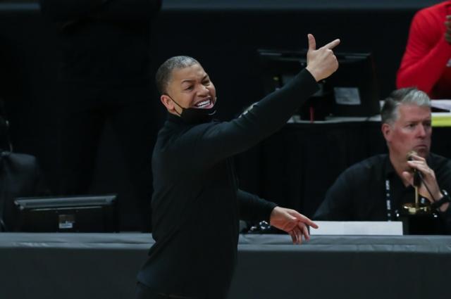 1624088436738035697.jpg 开云在线开户-灌鸡汤、调阵容!卢指导重塑快艇 谁还说他不懂球?